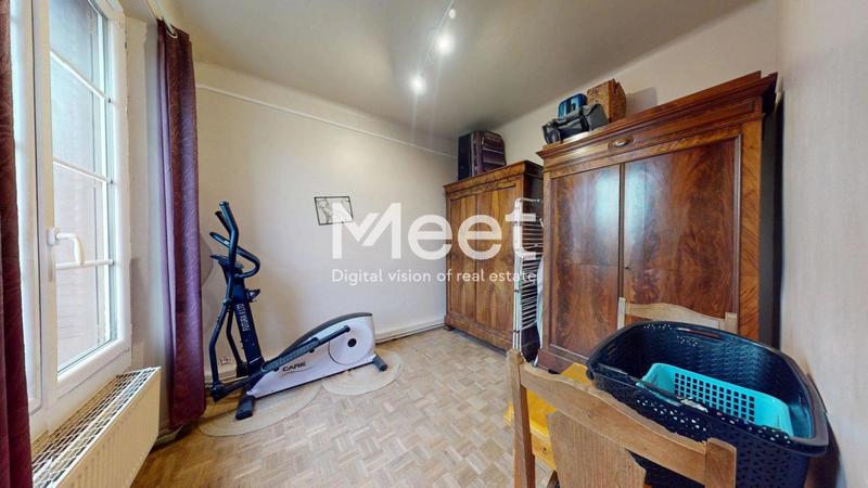 Appartement - 100 m² - 5 pièces