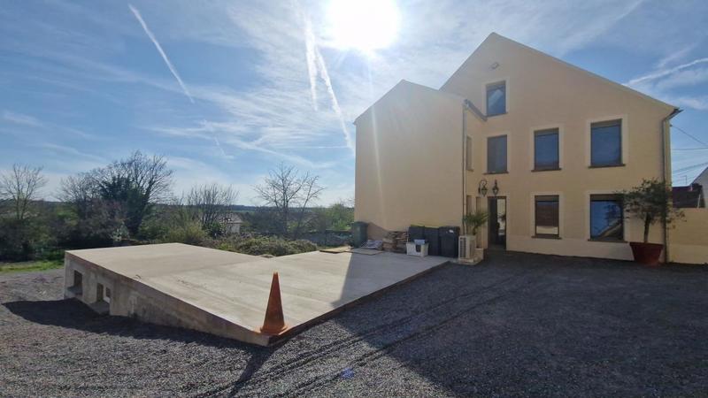 Maison - 92 m² - 4 pièces