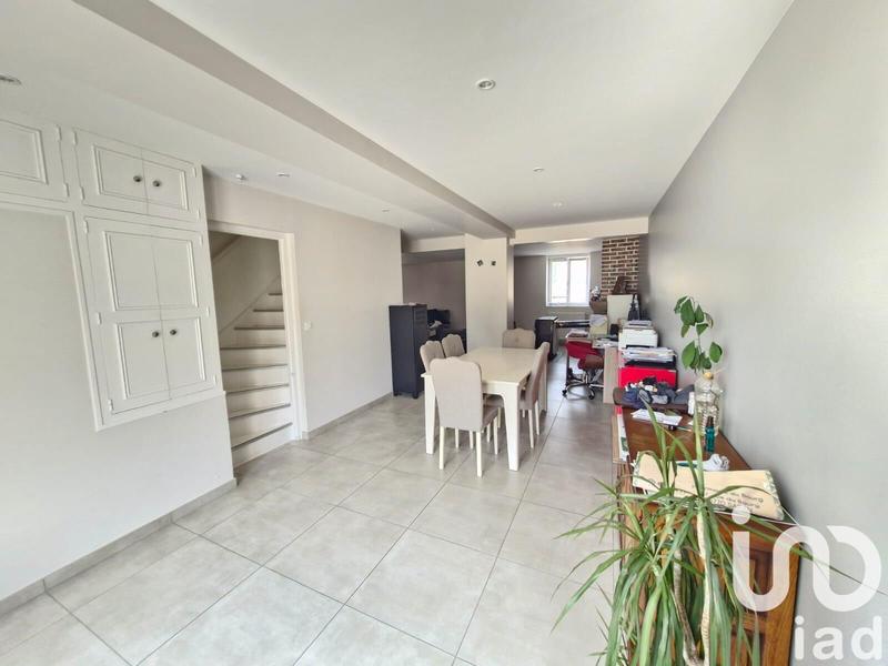 Maison - 218 m² - 8 pièces