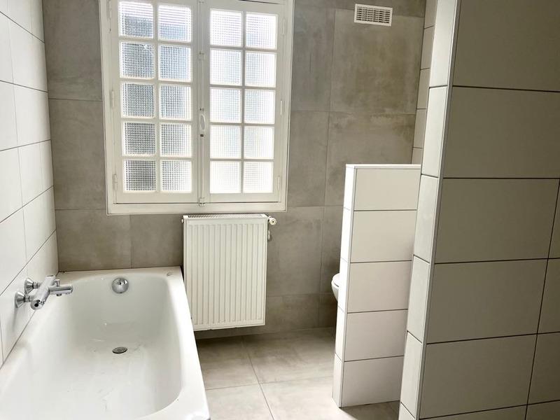 Maison - 263 m² - 9 pièces