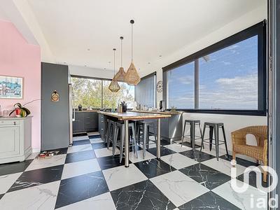 Maison - 470 m² - 14 pièces