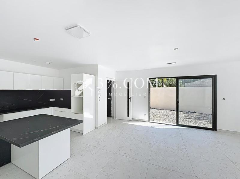 Maison - 107 m² - 5 pièces