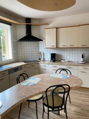 Maison - 99 m² - 6 pièces