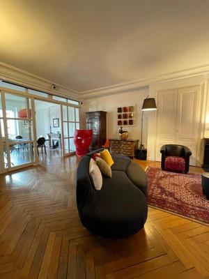 Appartement - 185 m² - 7 pièces