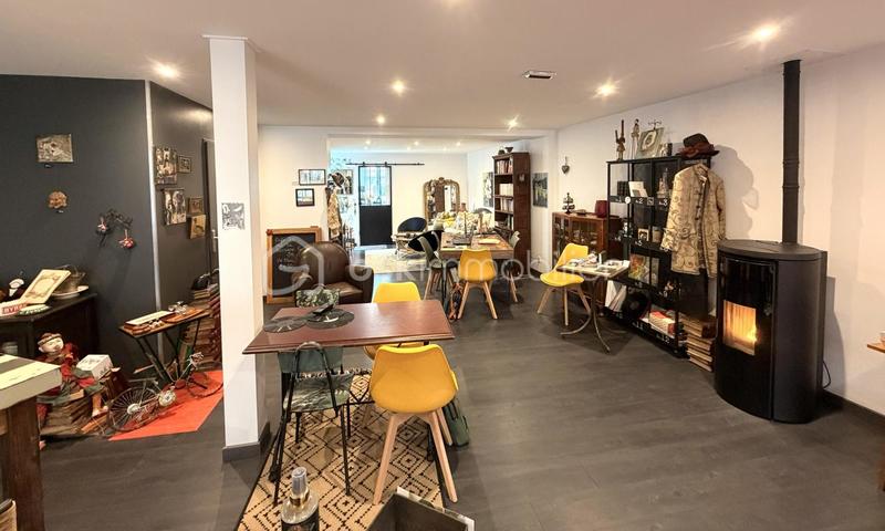 Immeuble - 98 m² - 2 pièces