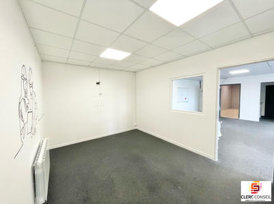 Bureau - 110 m²