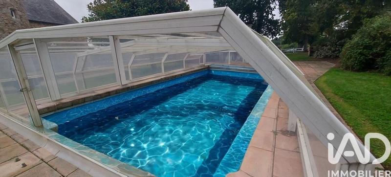 Maison - 392 m² - 15 pièces