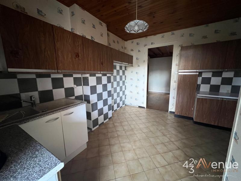 Immeuble - 150 m² - 2 pièces