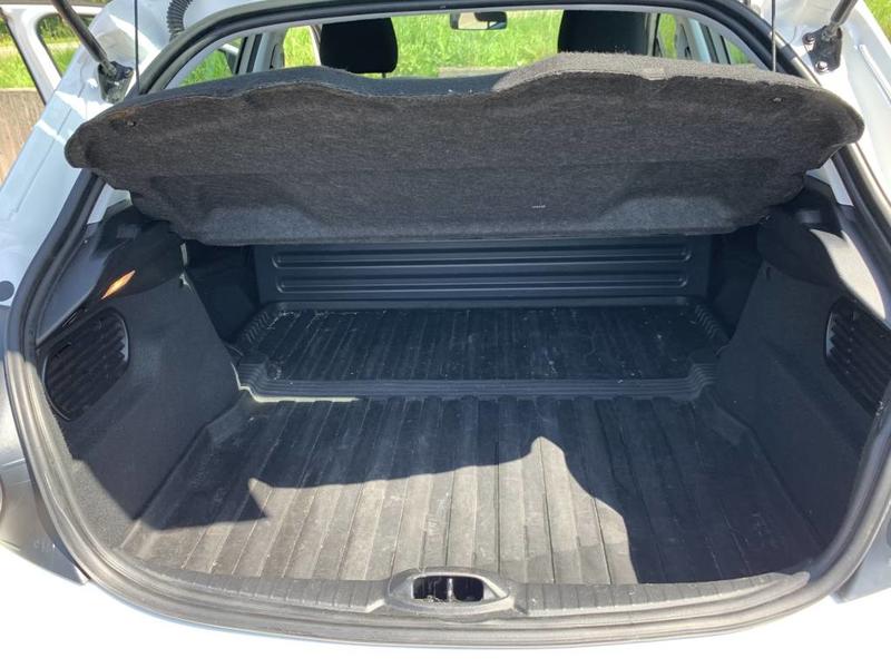 Peugeot 208 affaire 1.6 Bluehdi 100 Premium Pack