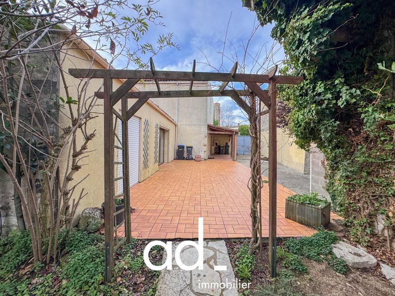 Maison - 178 m² - 8 pièces