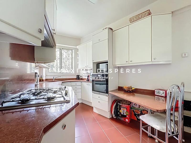 Appartement - 125 m² - 5 pièces