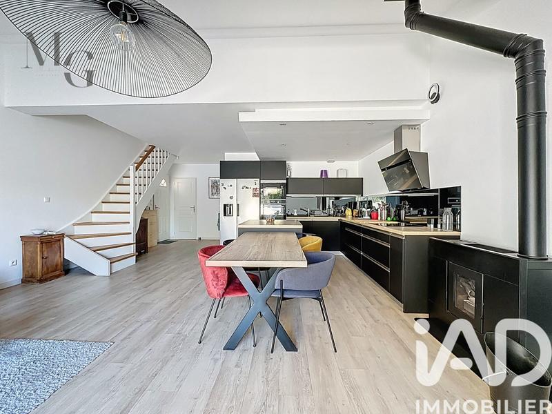 Maison - 91 m² - 4 pièces