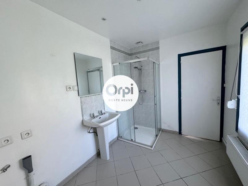 Immeuble - 130 m² - 6 pièces