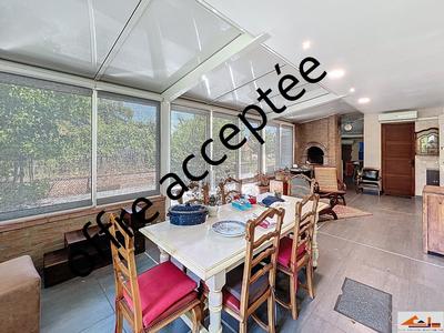 Maison - 187 m² - 5 pièces