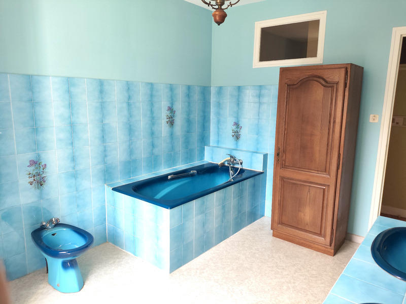 Maison - 205 m² - 6 pièces