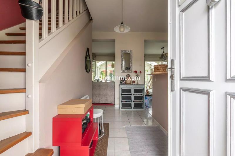 Maison - 137 m² - 6 pièces