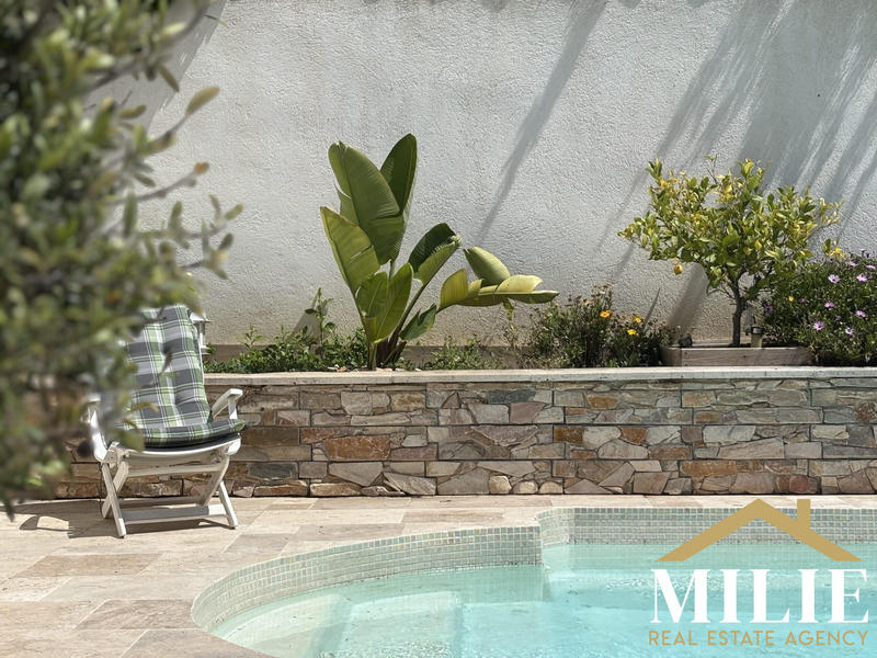 Maison - 95 m² - 4 pièces