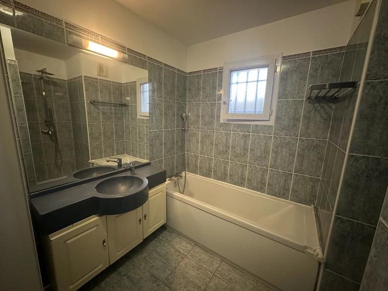 Appartement - 90 m² - 3 pièces