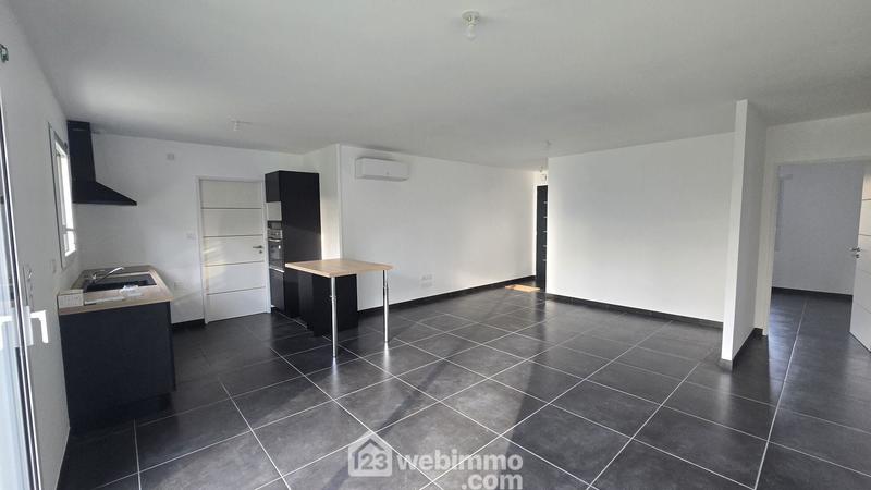 Maison - 81 m² - 5 pièces