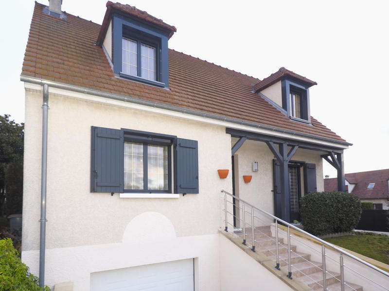 Maison - 100 m² - 6 pièces