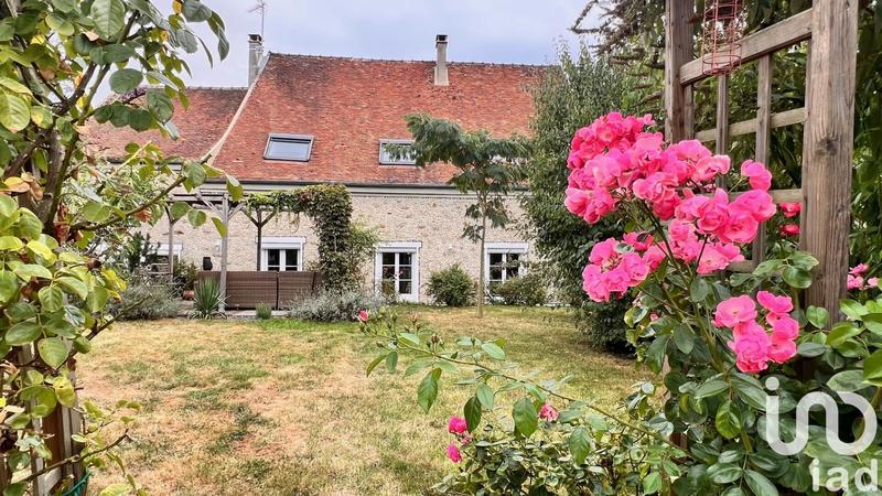 Maison - 240 m² - 8 pièces