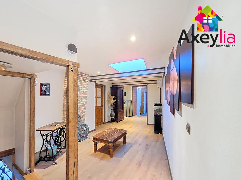 Maison - 224 m² - 6 pièces