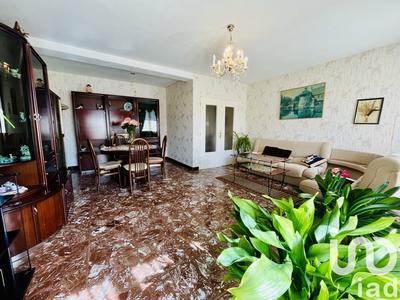 Maison - 330 m² - 13 pièces