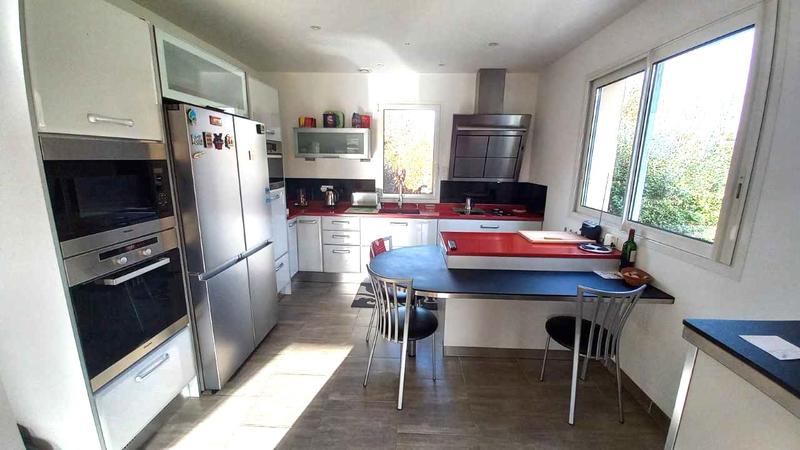 Maison - 194 m² - 6 pièces