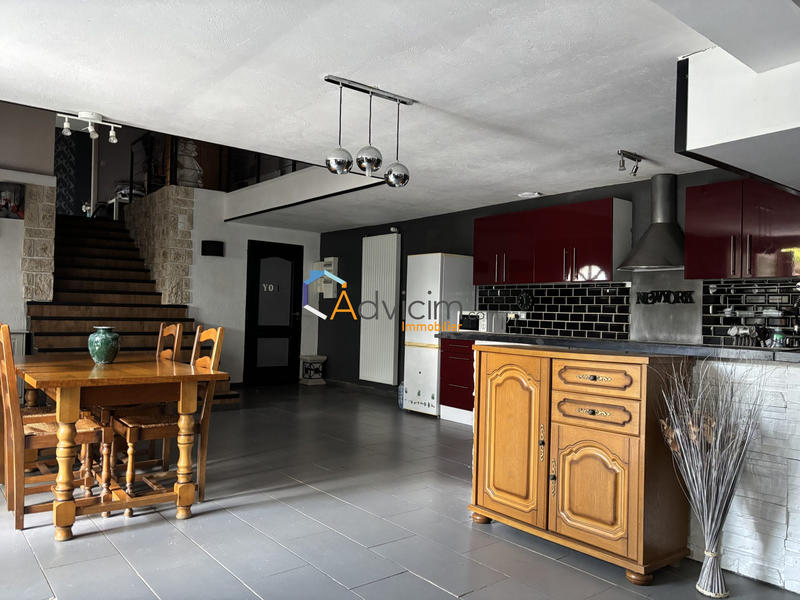 Maison ancienne - 166 m² - 6 pièces