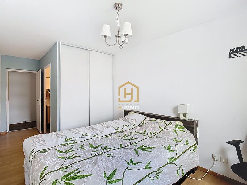 Appartement - 97 m² - 5 pièces