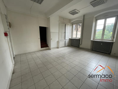 Local commercial - 88 m² - 3 pièces
