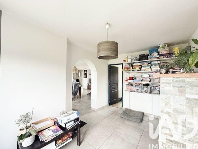 Maison - 147 m² - 8 pièces