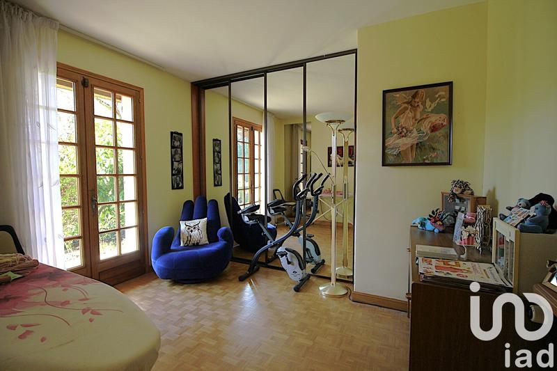 Maison - 185 m² - 7 pièces