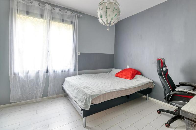 Villa - 245 m² - 9 pièces