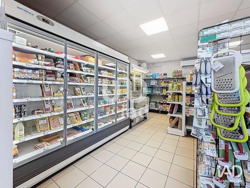 Local commercial - 104 m² - 5 pièces