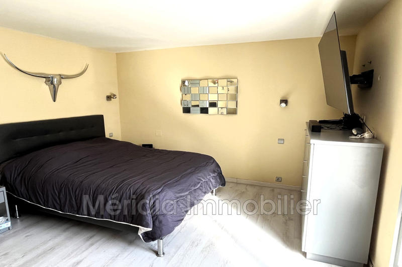 Villa - 219 m² - 6 pièces