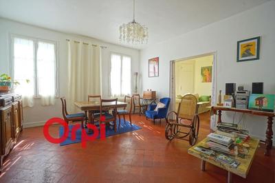 Maison - 300 m² - 8 pièces