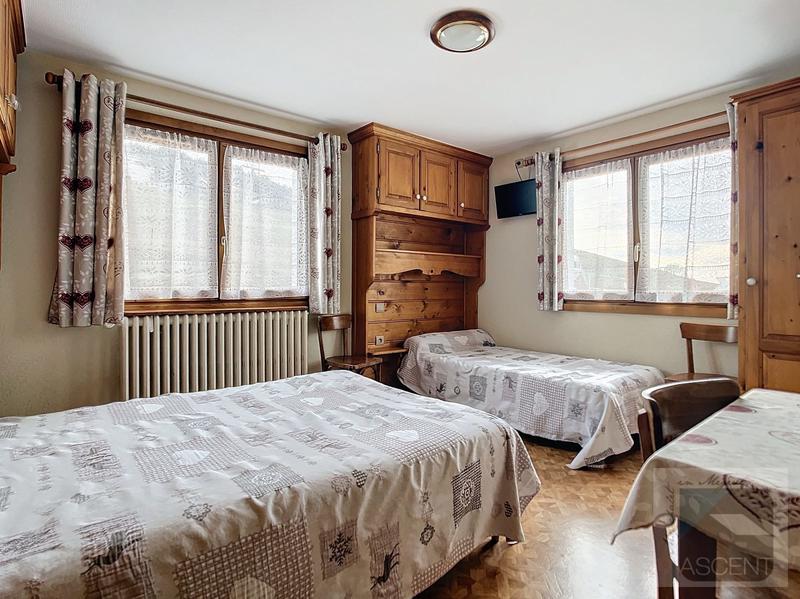 Châlet - 252 m² - 16 pièces