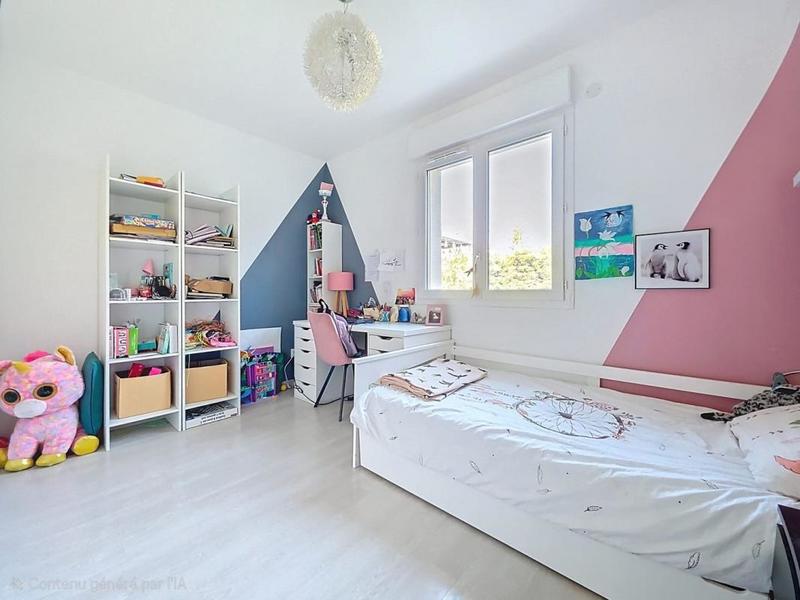 Maison - 110 m² - 4 pièces