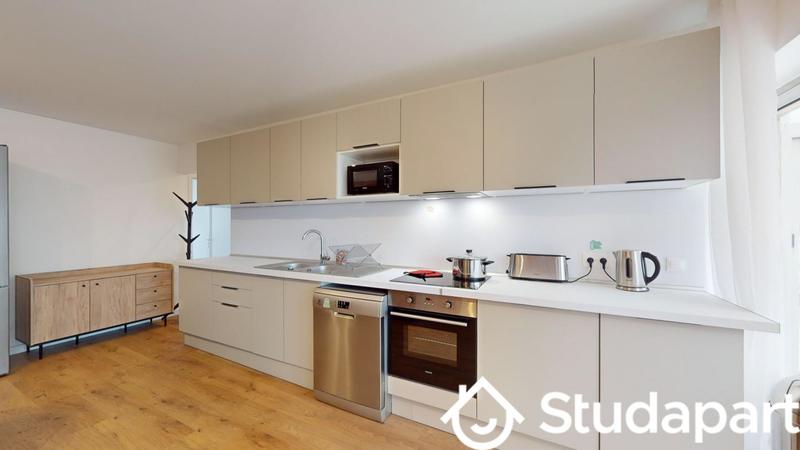 Chambre - 9 m² - 1 pièce