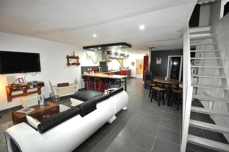 Propriété - 400 m² - 7 pièces