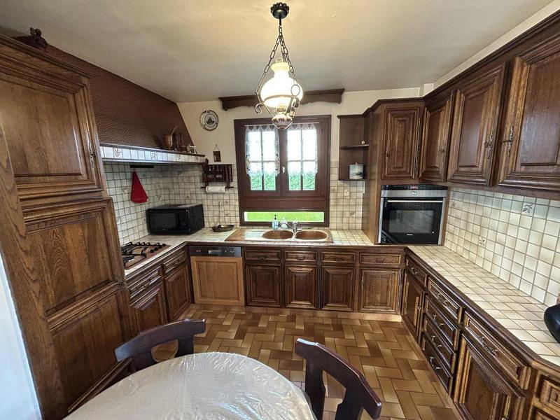 Maison - 93 m² - 5 pièces