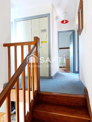 Maison - 195 m² - 10 pièces