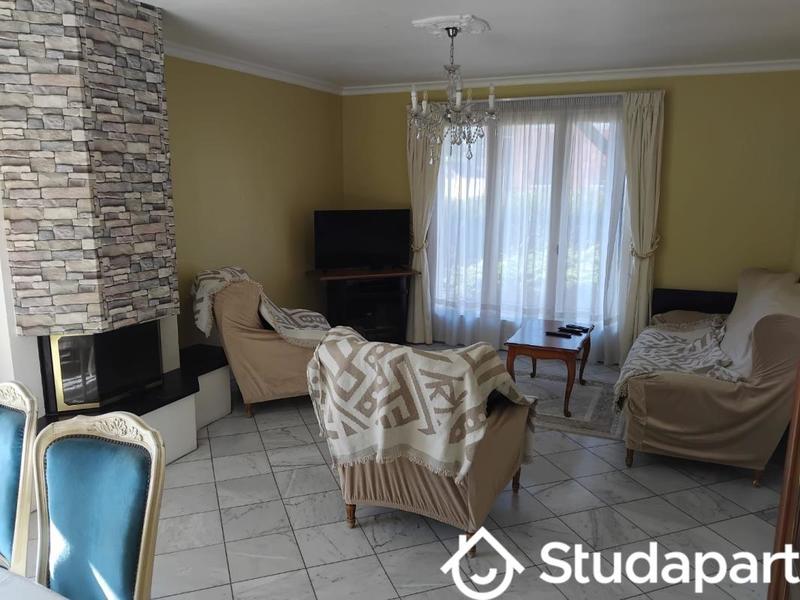 Chambre - 10 m² - 1 pièce