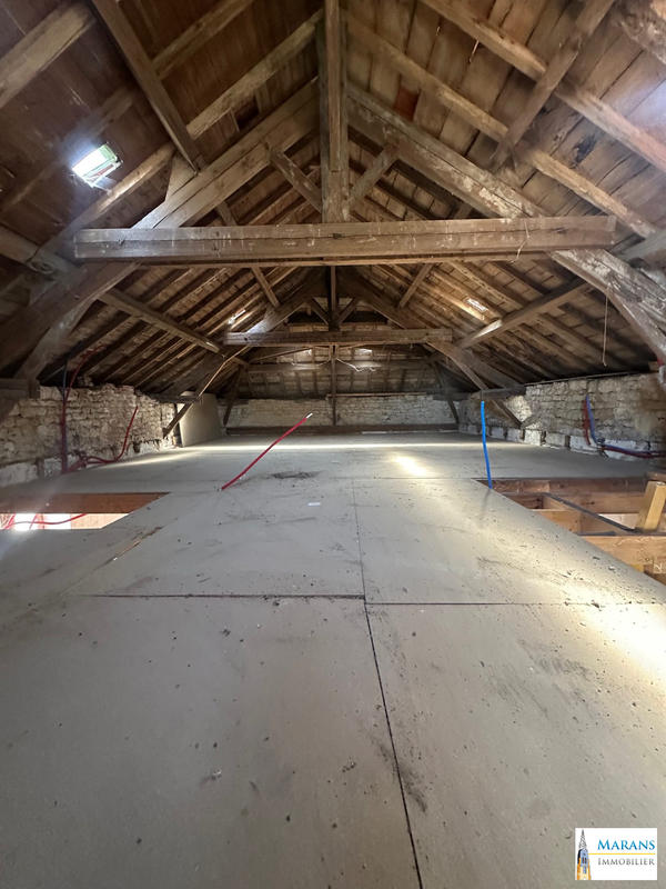 Maison ancienne - 200 m² - 4 pièces