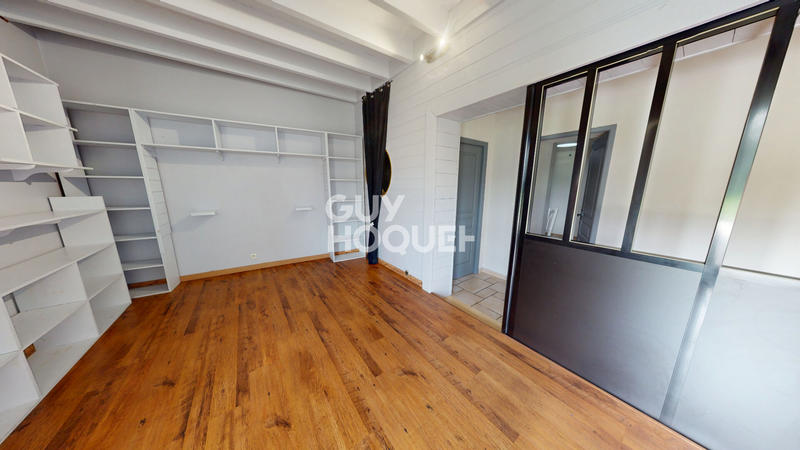 Maison - 209 m² - 7 pièces
