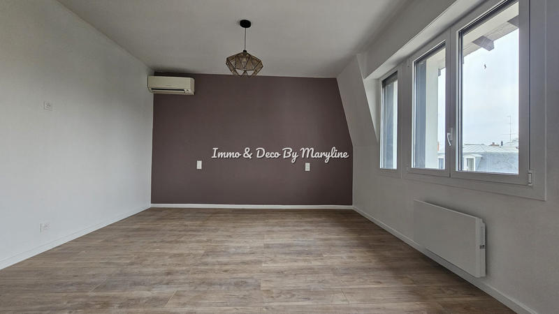 Maison - 240 m² - 6 pièces