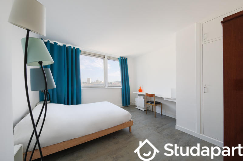 Chambre - 11 m² - 1 pièce