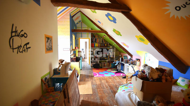 Propriété - 293 m² - 10 pièces