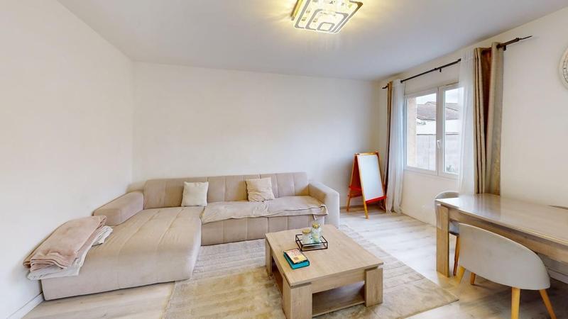 Maison - 107 m² - 5 pièces